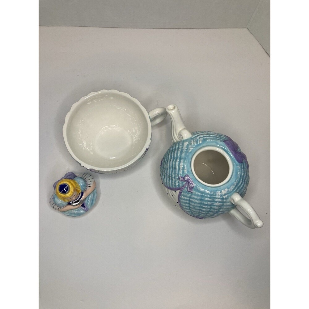 Retired Dept 56 Cinderella Storybook Ceramic Tea Pot And Cup In One 13327 W/Box - Picture 7 of 9